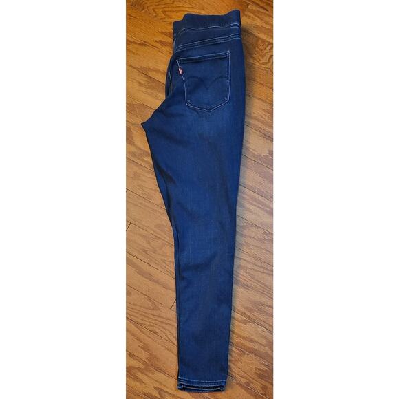 Levi's Strauss Womens Mid Rise Shaping Skinny Leg Jeans Size 30 - Picture 12 of 14